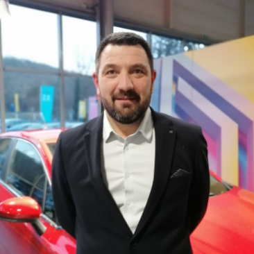 BAYNAT Frédéric Chef des Ventes Véhicules Neufs
