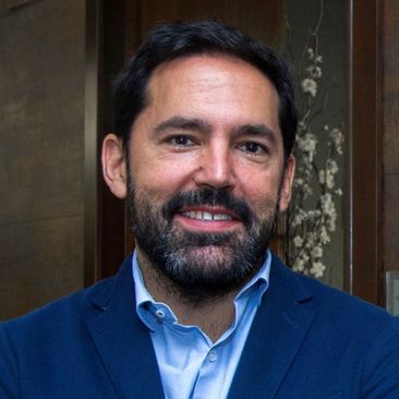 Orejas Daniel Director General