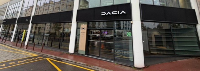 DACIA VERSAILLES - RRG