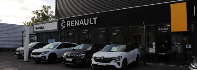 DACIA SAINT-AMAND-MONTROND