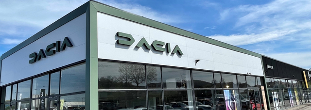 DACIA BYmy)CAR PONT A MOUSSON
