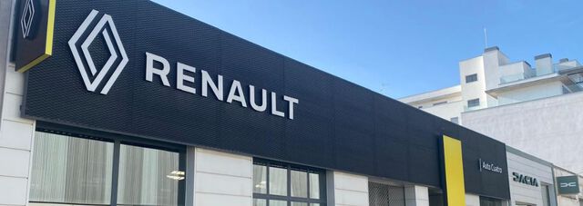 RENAULT HUESCA AUTO CUATRO