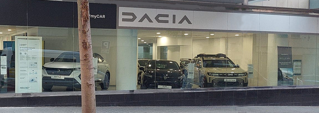 DACIA LES CORTS BYMYCAR