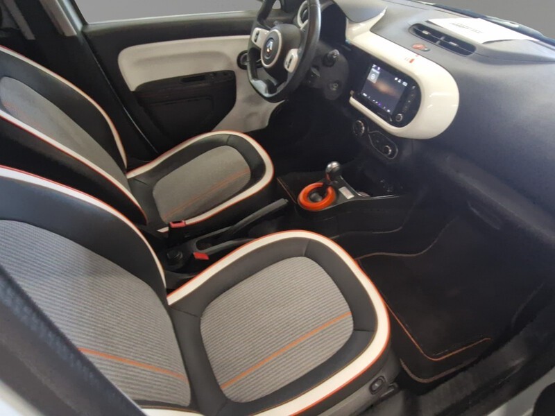 Fahrzeugabbildung Twingo ELECTRIC Vibes Klimaautomatik LM Bild 7 von 17