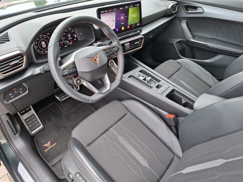 Fahrzeugabbildung Formentor VZ 2.0 TSI 4Drive (310 PS) 7-Gang-DSG Bild 21 von 49