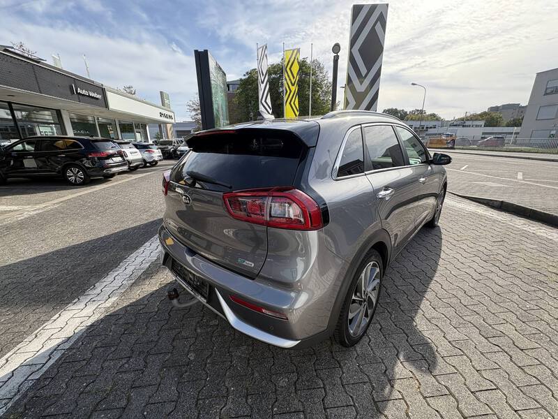 Fahrzeugabbildung Niro 1.6 Hybrid Spirit Bild 4 von 18