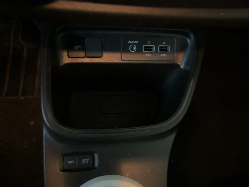 Fahrzeugabbildung Twingo Intens TCe 90 E Bild 15 von 16
