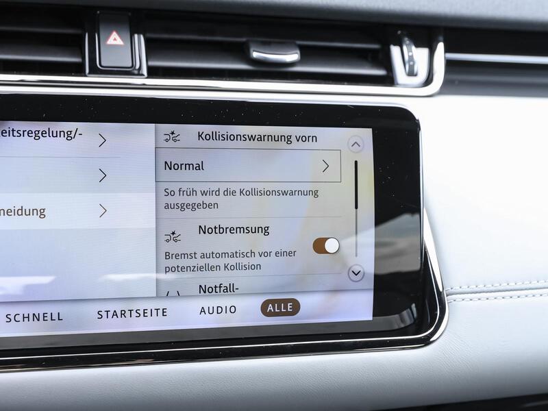 Fahrzeugabbildung Range Rover Evoque AHK NAV Bild 14 von 15