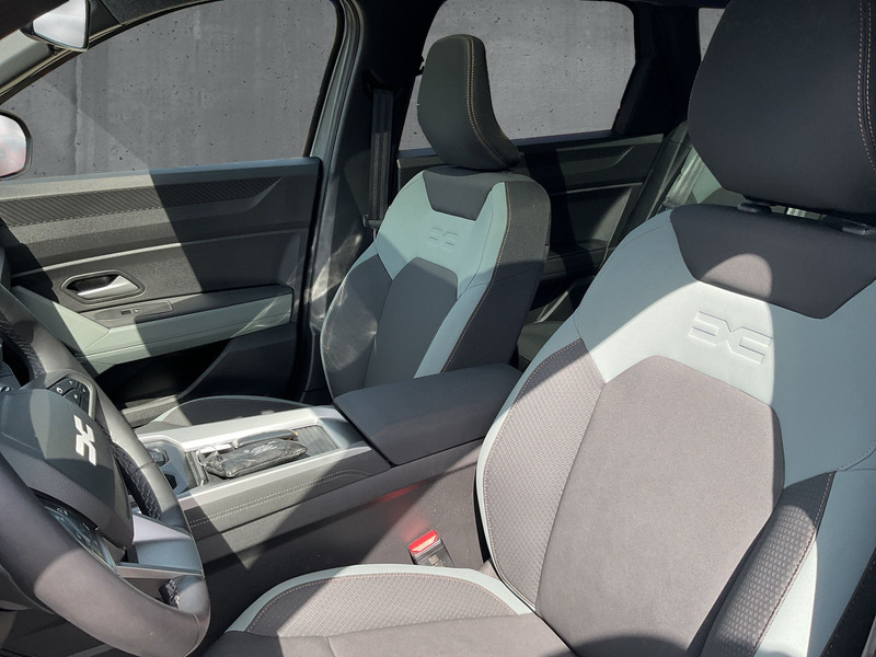 Fahrzeugabbildung Bigster Extreme hybrid 155 Bild 10 von 13