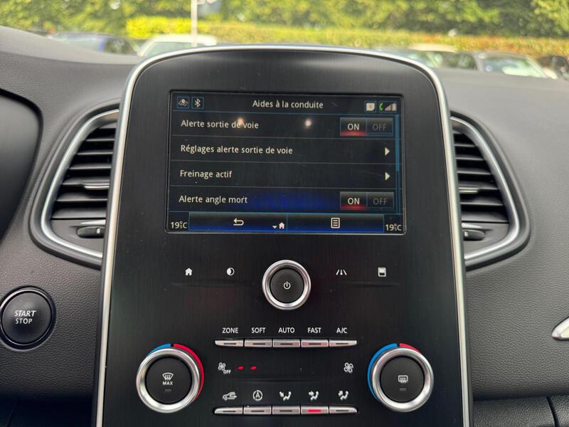Renault Scenic IV