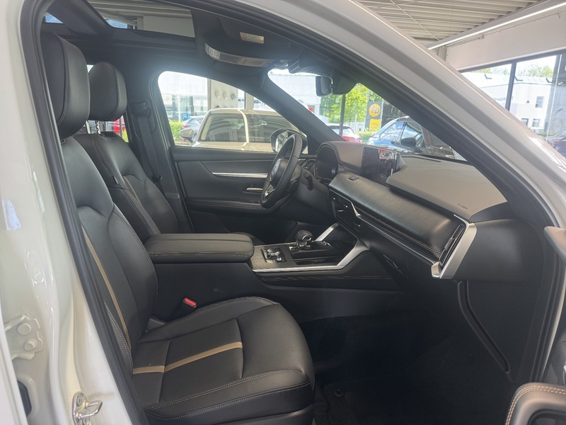 Fahrzeugabbildung CX-60 3.3L e-SKYACTIV D 254ps AWD Homura Plus Bild 9 von 20