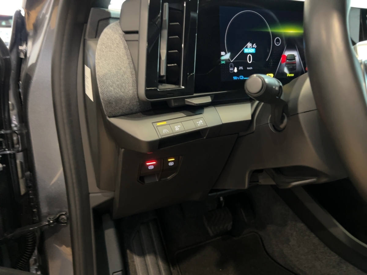 Renault Megane E-TECH – Bild 12