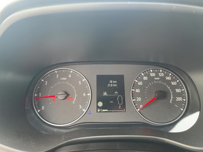 Fahrzeugabbildung Jogger +Klimaautomatik+Kamera+ Bild 38 von 49