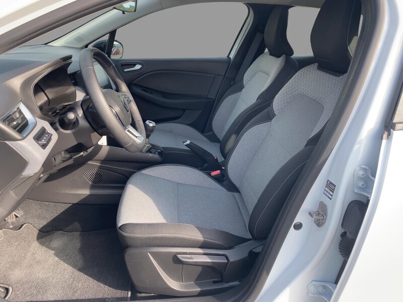 Fahrzeugabbildung Clio EVOLUTION SCe 65 Bild 7 von 21