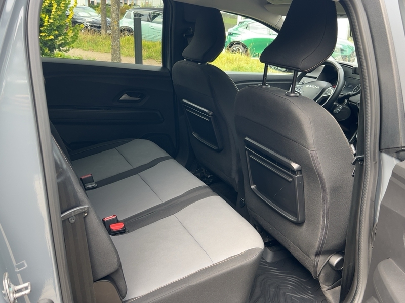 Fahrzeugabbildung Jogger TCe 110 Extreme+ *7-Sitzer* Bild 12 von 15
