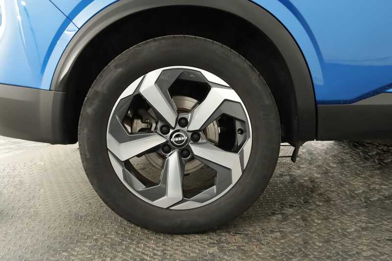 NISSAN Qashqai Qashqai 1.3 DIG-T N-Connecta LED Xtronic — photo 5