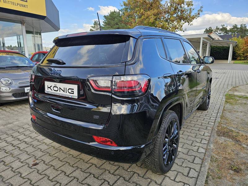 Fahrzeugabbildung Compass 1.3 PHEV S Allrad *CarPlay*Kamera*Leder* Bild 4 von 16