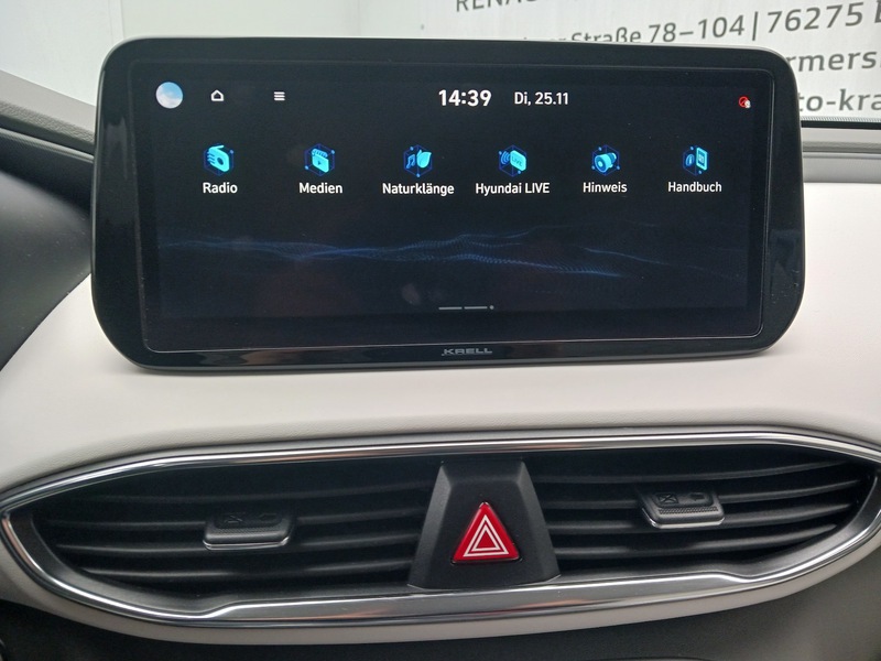 Fahrzeugabbildung SANTA FE 1.6 T-GDI Signature 4WD Plug-In-Hybrid  Bild 25 von 30
