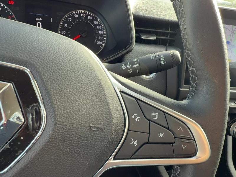 Fahrzeugabbildung Clio ABS ESP SERVO Bild 19 von 21