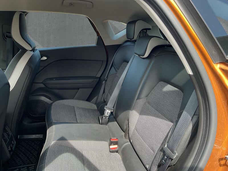 Fahrzeugabbildung Captur II Intens TCe 130 Bild 11 von 12