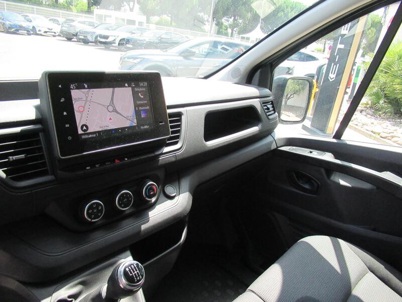 Renault Trafic Combi