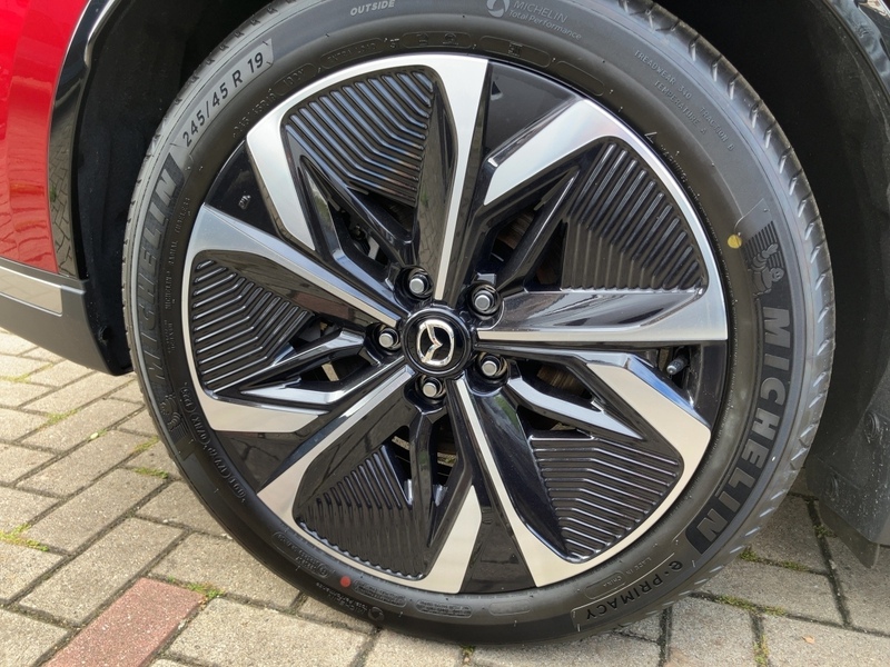 Mazda 6e