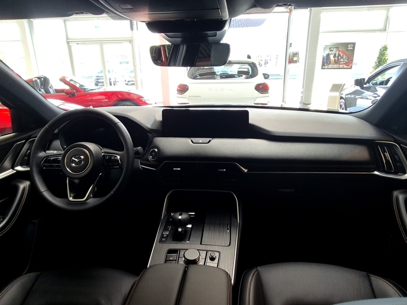 Fahrzeugabbildung CX-80 2.5L e-SKYACTIV PHEV 8AT AWD Homura Bild 9 von 15