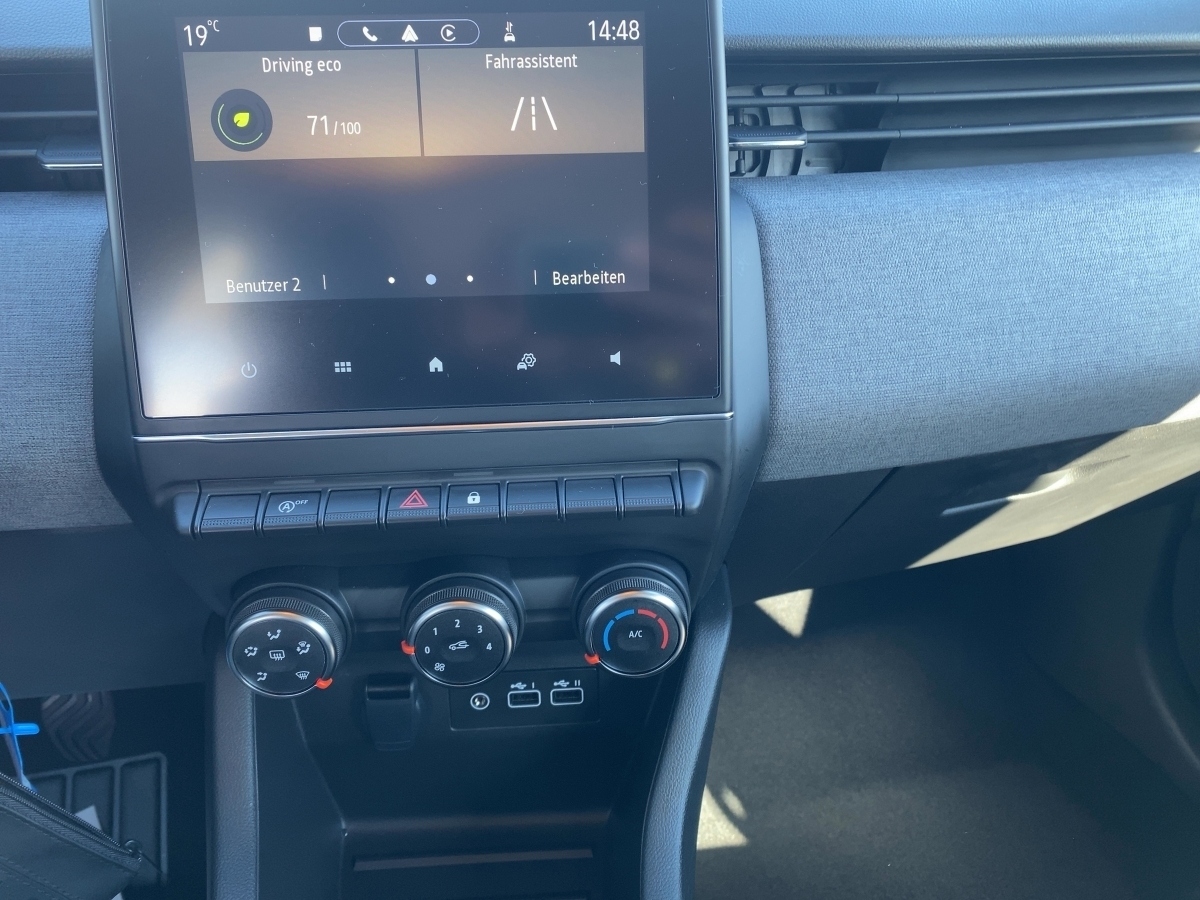 Renault Clio – Bild 11