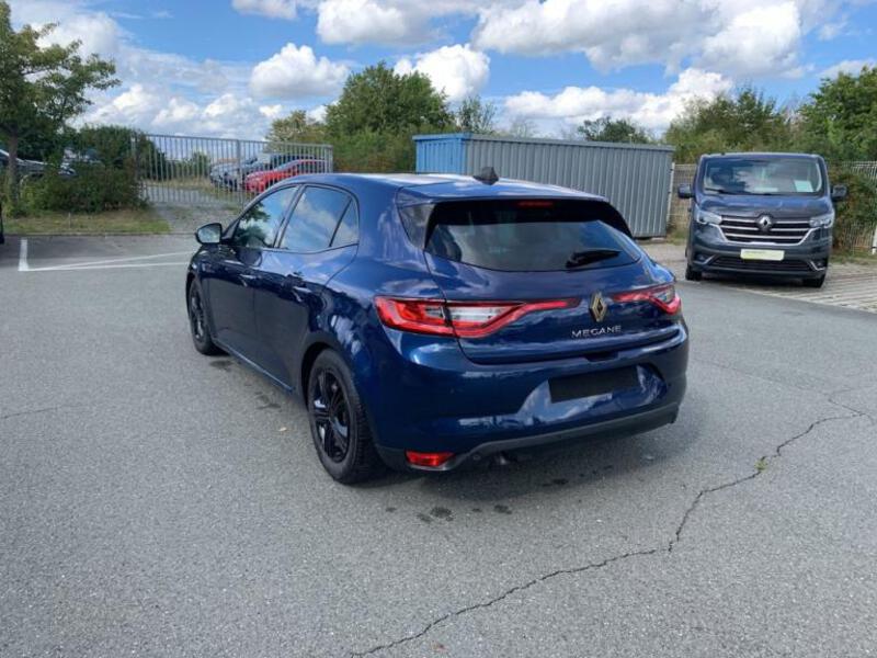 Fahrzeugabbildung Megane Limited Bild 3 von 15