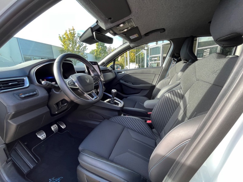 Fahrzeugabbildung Clio +Tempomat+Sitzheizung+ Bild 12 von 44