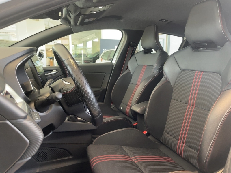 Fahrzeugabbildung Clio V 1.3 TCe 140 R.S. Line GPF Bild 6 von 15