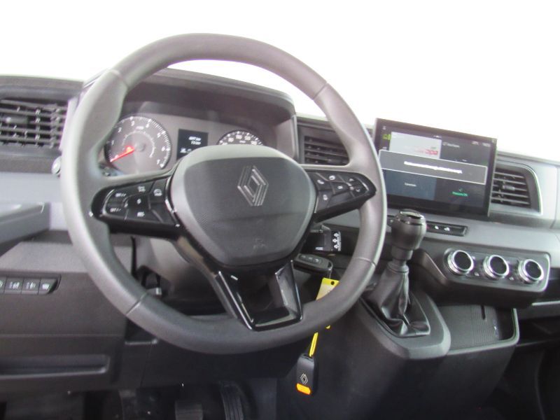 RENAULT Master 2024 — imagine 42