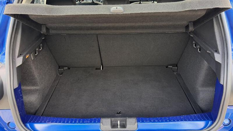 Fahrzeugabbildung Sandero Stepway Comfort TCe 90 Bild 7 von 18