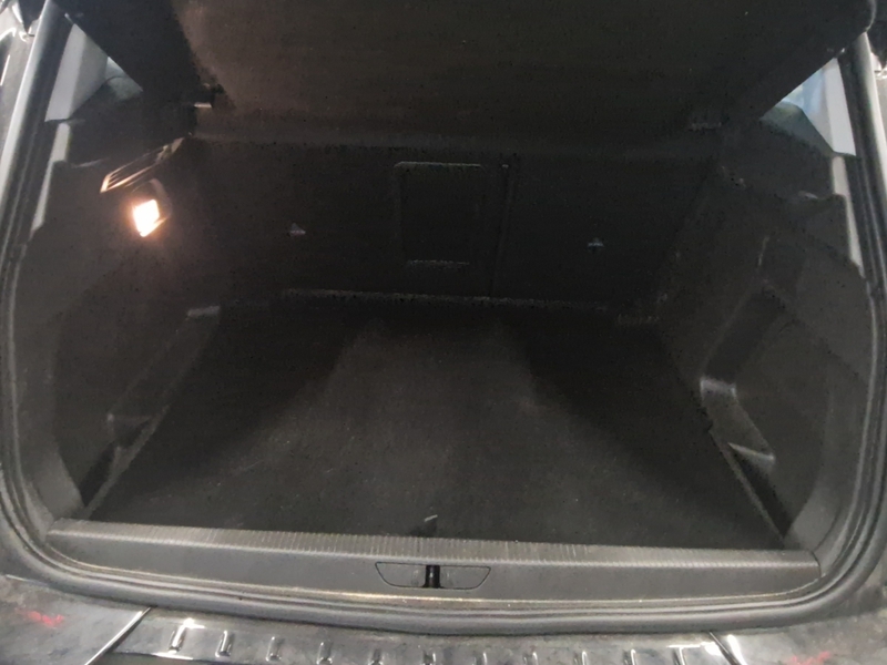 Fahrzeugabbildung Grandland GS 1.2T *LEDER*SHZ*NAVI*RFK* Bild 9 von 18