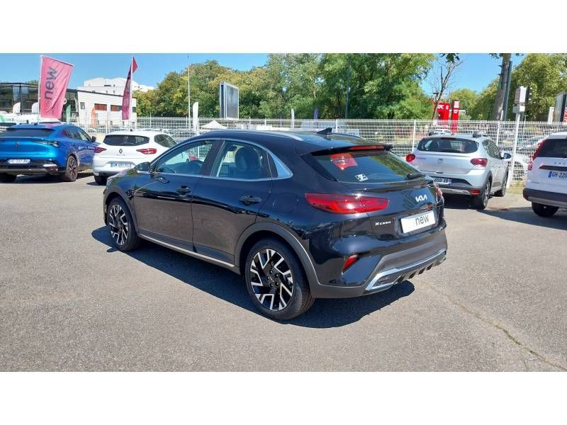 KIA Xcee'D