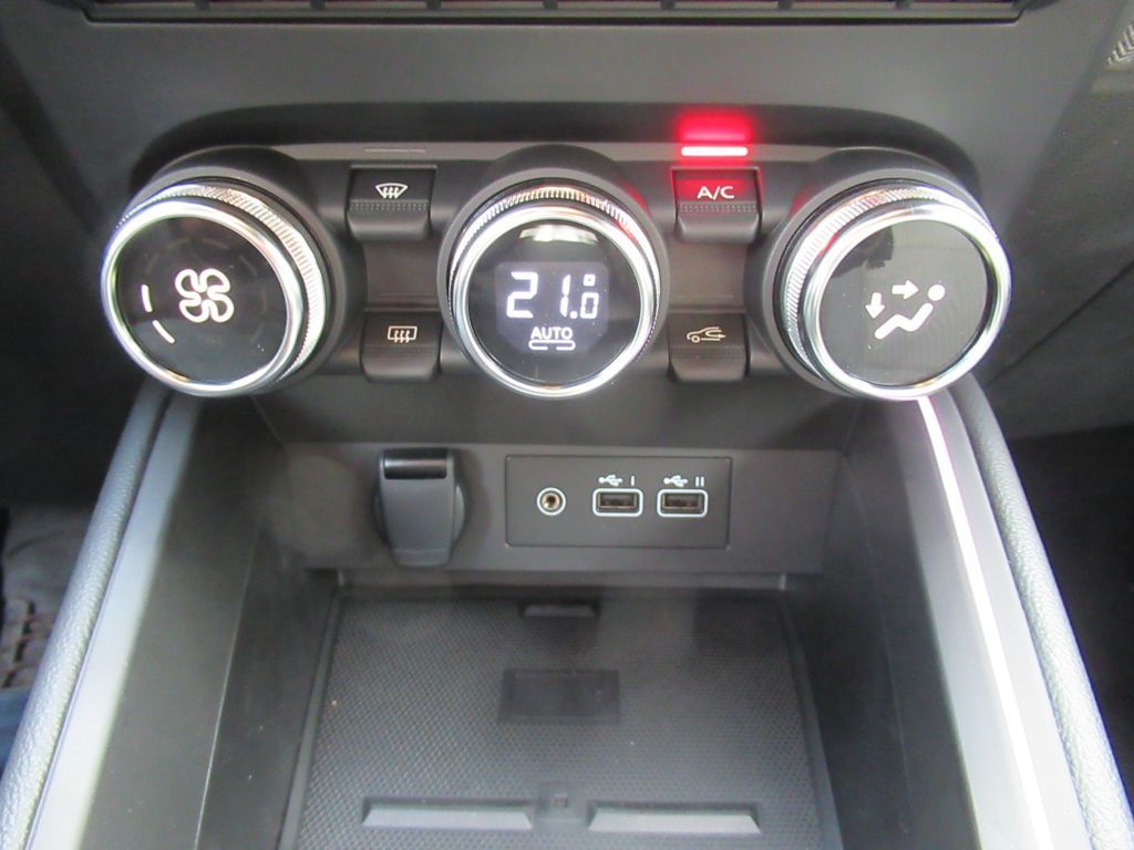 Renault Clio – Bild 9
