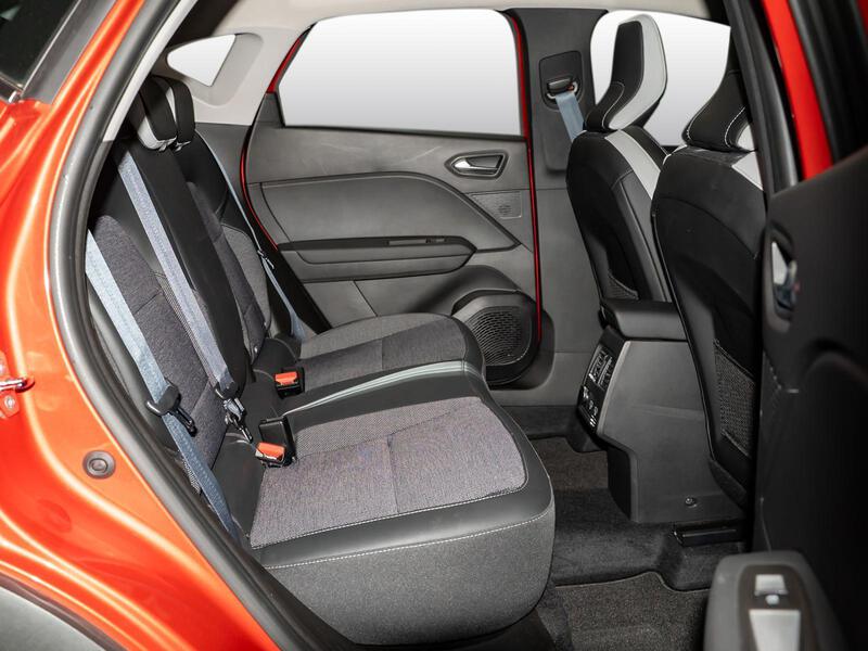 Fahrzeugabbildung Captur Kamera+Navi Bild 3 von 15