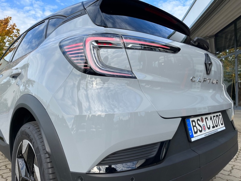 Fahrzeugabbildung Captur +Klimaautomatik+ Sitzheizung+ Bild 28 von 47