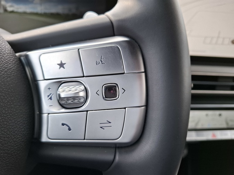 Genesis GV60