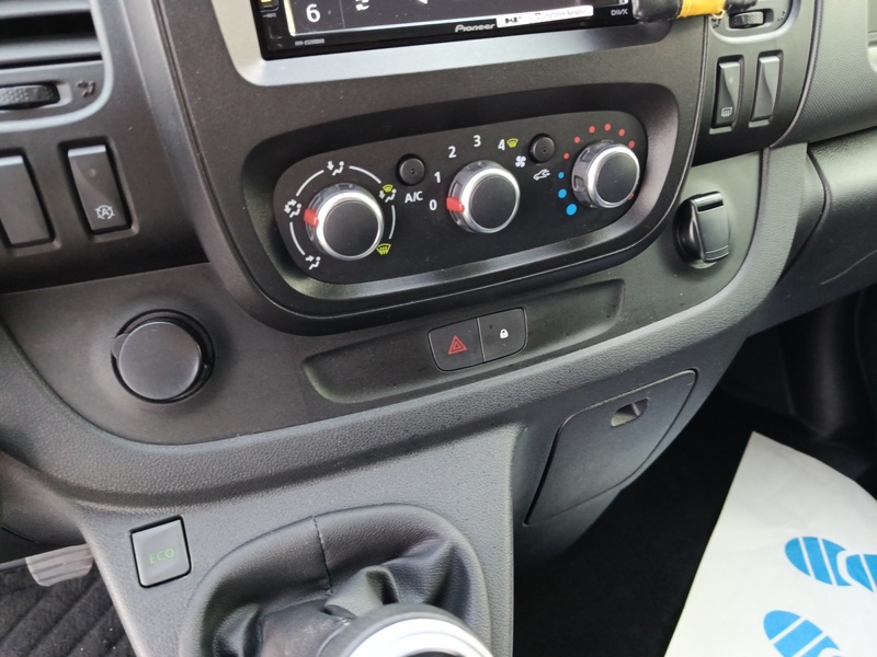 Fahrzeugabbildung Trafic Lkw Komfort L2H1 3,0t ENERGY dCi 170 Bild 10 von 17