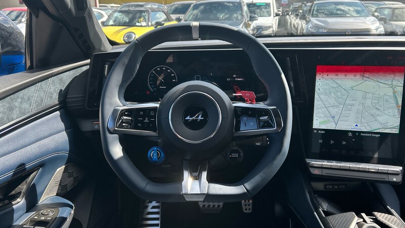 Alpine A390