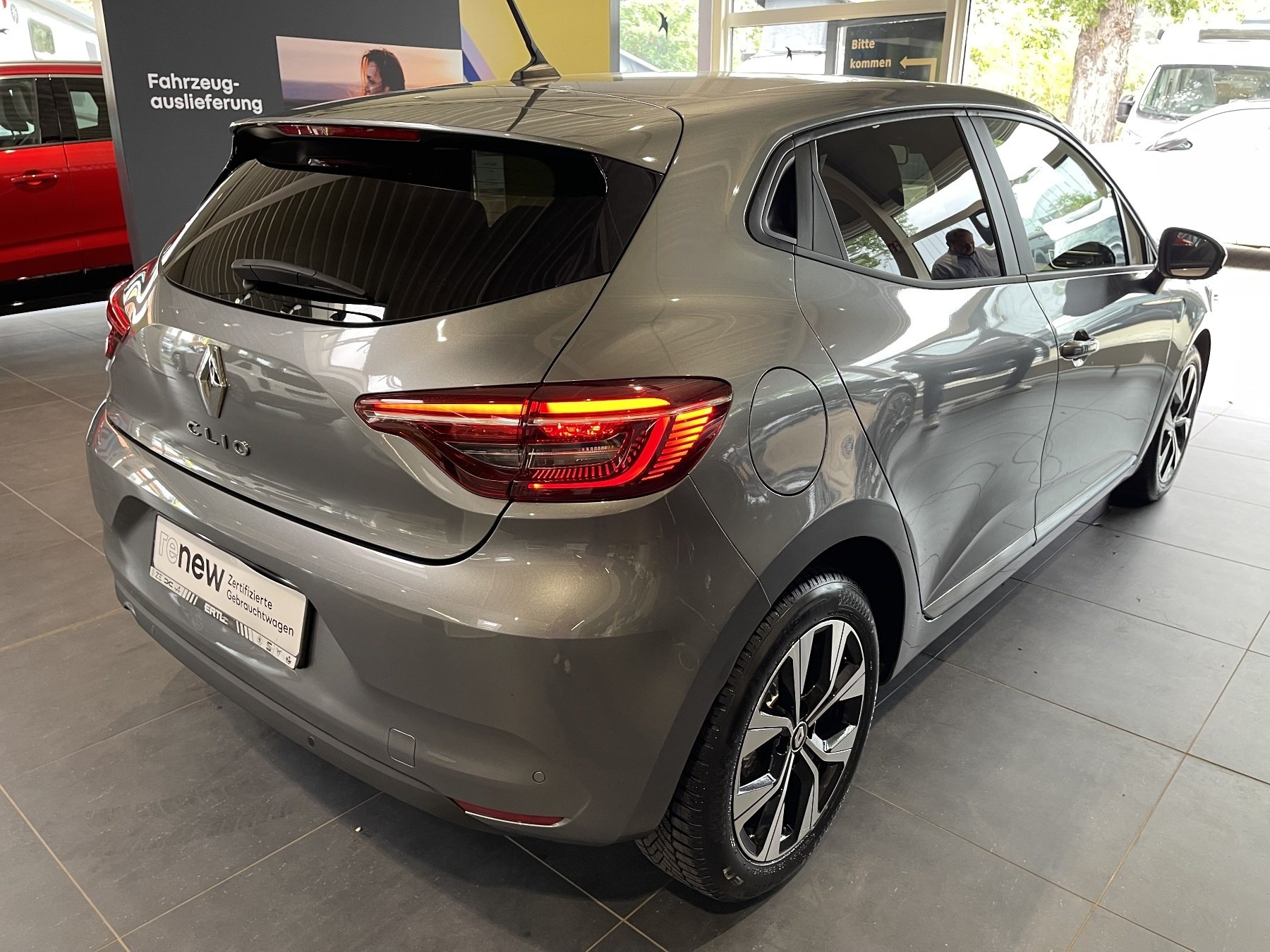 Renault Clio – Bild 18