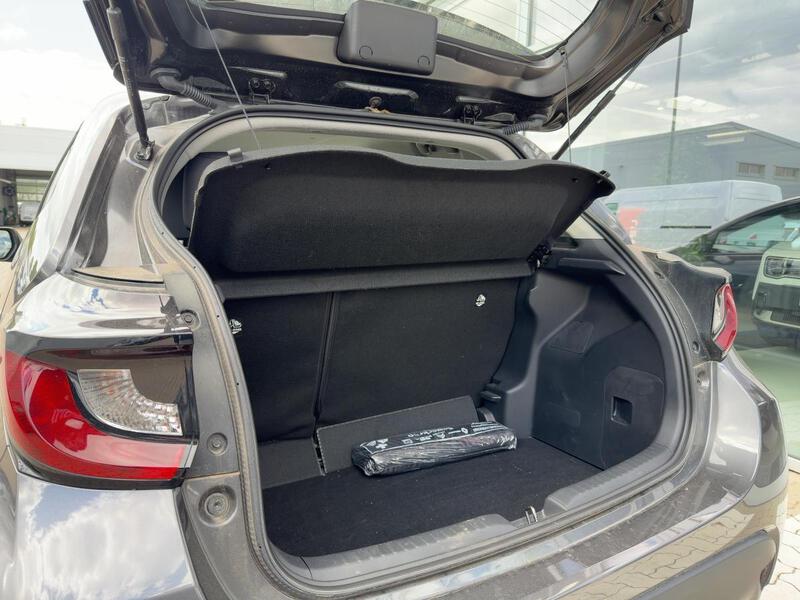 Mazda 2 Hybrid