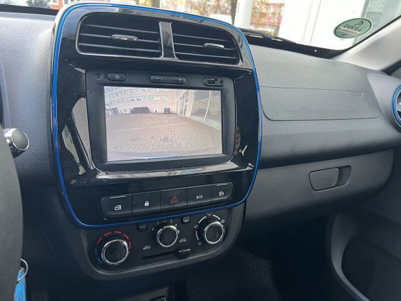 Fahrzeugabbildung Spring Business Automatik Klima*Navi*Rückfahrcam Bild 11 von 11