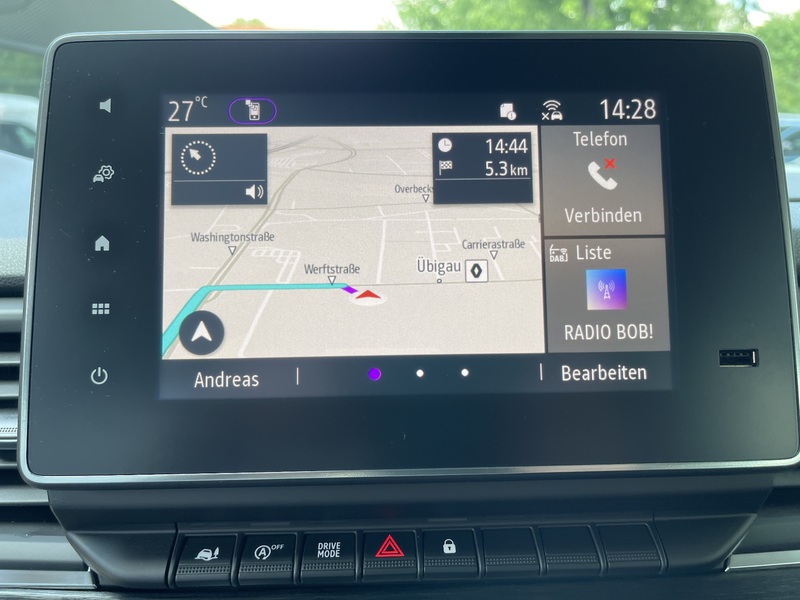 Fahrzeugabbildung Trafic L1H1 DOKA Komfort 3,0t dCi 150PS EDC Bild 39 von 46