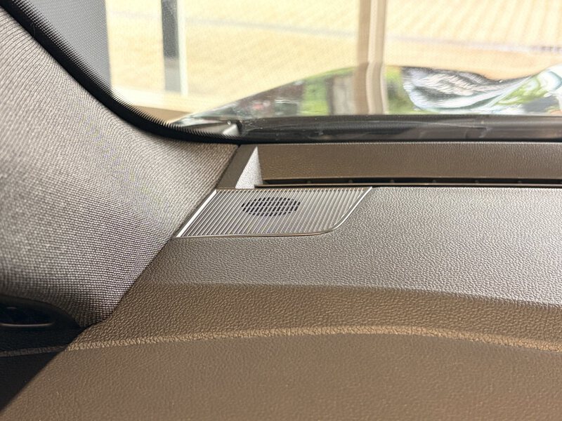Fahrzeugabbildung Austral Techno Mild Hybrid 160 Automatik Bild 43 von 50