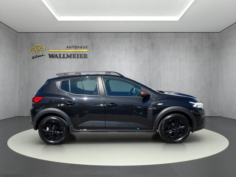 Fahrzeugabbildung Sandero Stepway Extreme+ ECO-G100 Bild 4 von 15