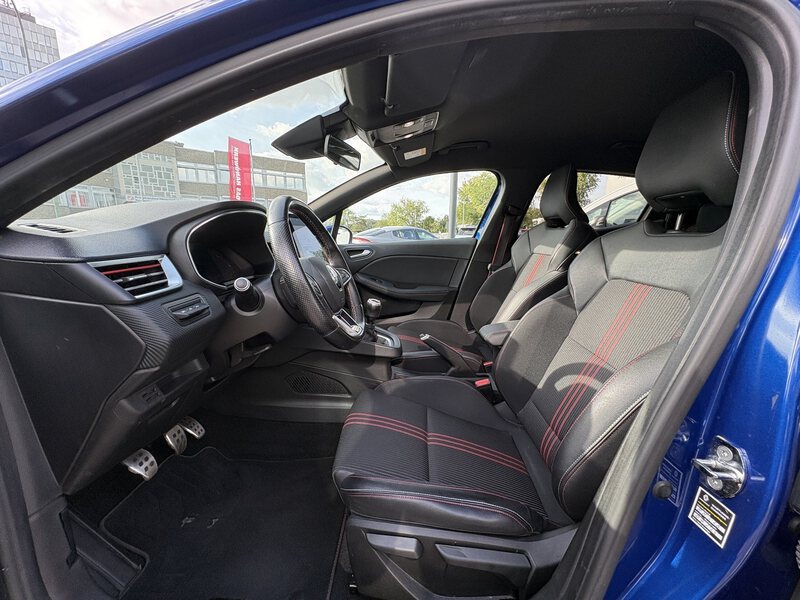 Fahrzeugabbildung Clio V 1.0 TCe 100 Intens Bild 13 von 18