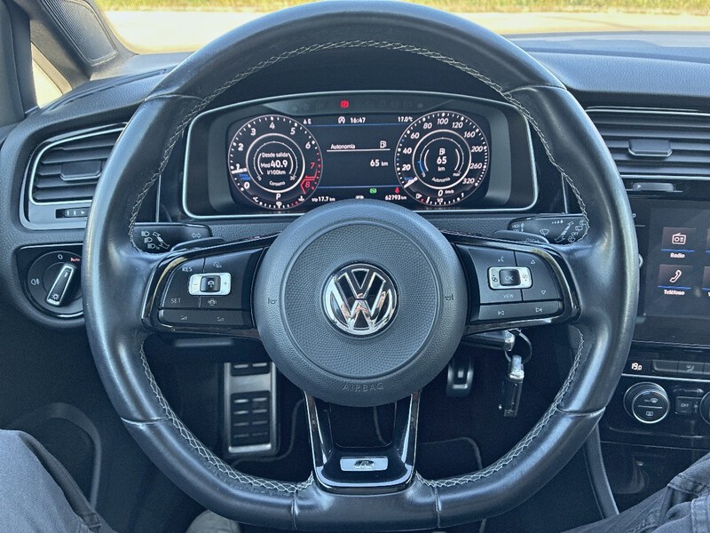 Volkswagen Golf VII