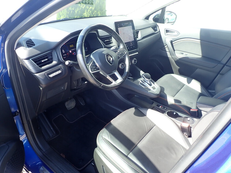 Fahrzeugabbildung Captur Initiale Paris E-TECH Plug-In 160 Bild 9 von 18